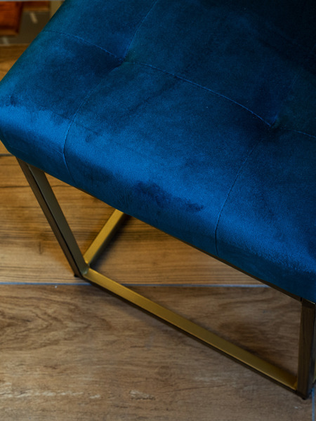 164 Purgatorio Dettaglio Sgabello Blu 46A7244 Lr