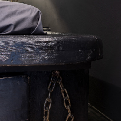 164 Inferno Dettalio Letto Catene 46A7175 Lr